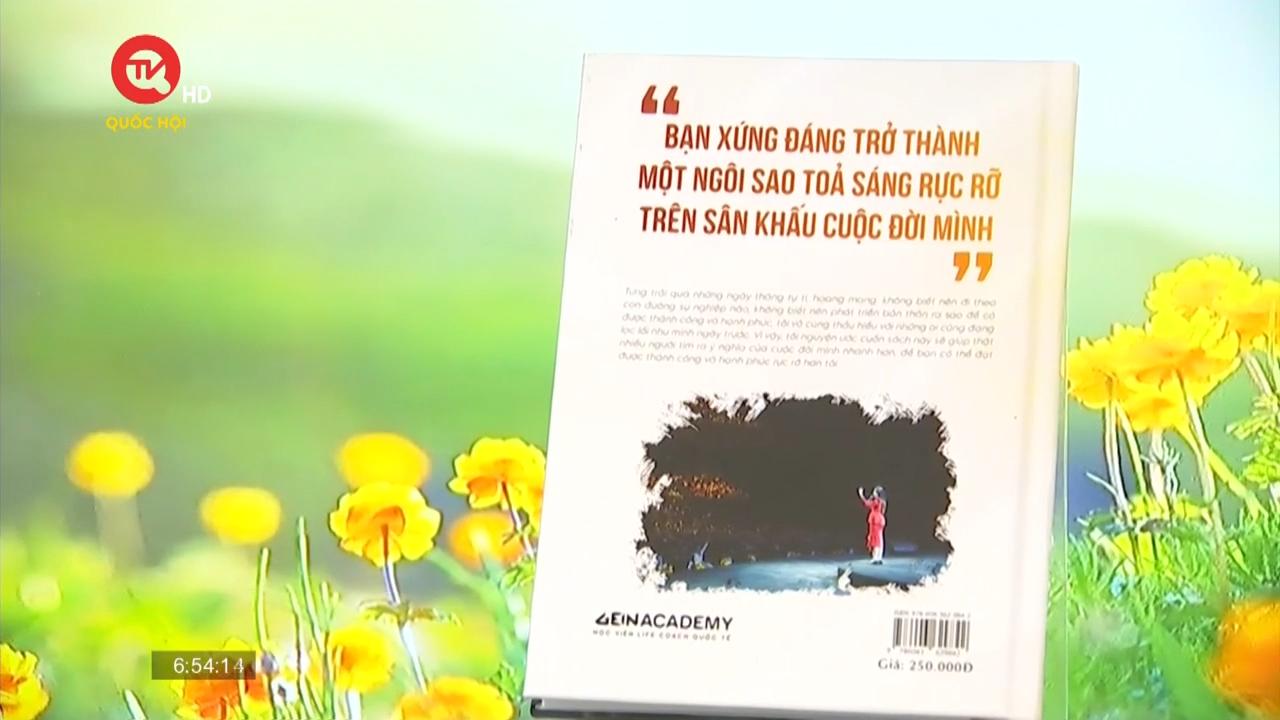 VƯƠN TỚI MẶT TRỜI